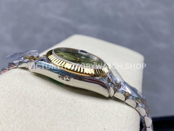 8+ Factory Counterweight Rolex Datejust 278273-0016 31mm Half Yellow Gold Roman Numerals Diamond Green Dial Jubilee  Brand : Rolex