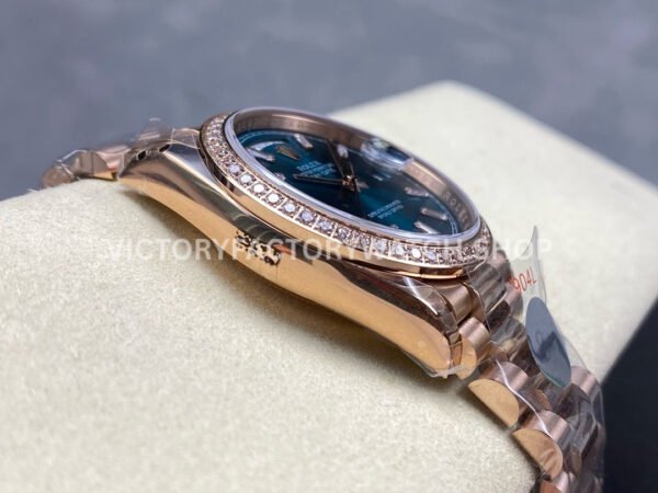 8+ Factory Counterweight Rolex Day-Date 128345RBR-0083 36mm Diamond Bezel Full Rose Gold Baguette Diamond Blue Green Dial