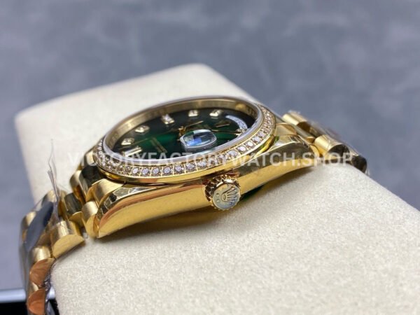 8+ Factory Counterweight Rolex Day-Date 128348RBR-0035 36mm Diamond Bezel Full Yellow Gold Diamond Mope Baguette Diamond Green Dial