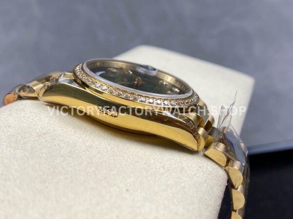8+ Factory Counterweight Rolex Day-Date 128348RBR-0035 36mm Diamond Bezel Full Yellow Gold Diamond Mope Baguette Diamond Green Dial