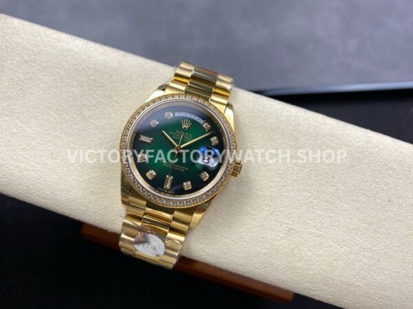 8+ Factory Counterweight Rolex Day-Date 128348RBR-0035 36mm Diamond Bezel Full Yellow Gold Diamond Mope Baguette Diamond Green Dial