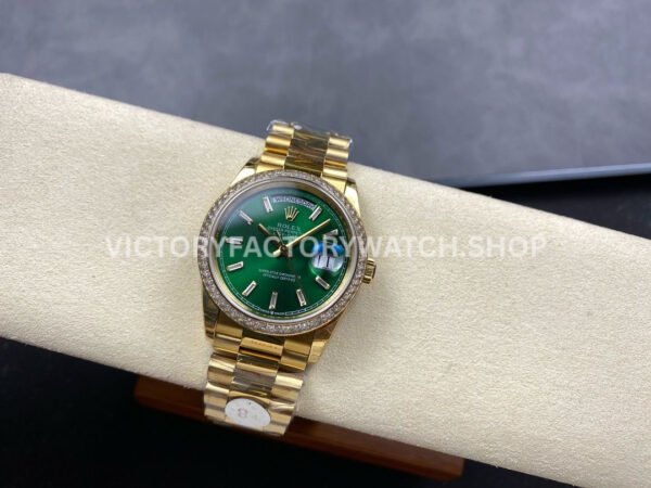 8+ Factory Counterweight Rolex Day-Date 128348RBR-0078 36mm Diamond Bezel Full Yellow Gold Baguette Diamond Green Dial