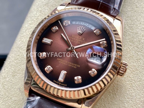 8+ Factory Counterweight Rolex Day-Date 36mm 128235-0037 Rose (8) 8+ Factory Counterweight Rolex Day-Date 36mm 128235-0037 Rose Gold Crocodile Leather Strap Diamond Mope&Baguette Diamond Brown Ombré Dial