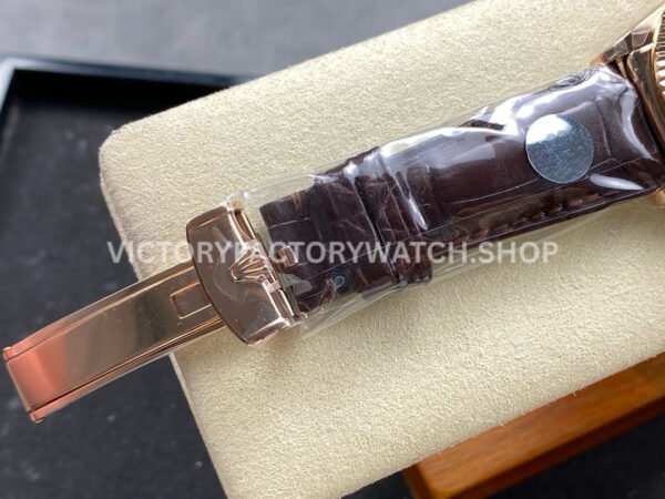 8+ Factory Counterweight Rolex Day-Date 36mm 128235-0037 Rose (9) 8+ Factory Counterweight Rolex Day-Date 36mm 128235-0037 Rose Gold Crocodile Leather Strap Diamond Mope&Baguette Diamond Brown Ombré Dial