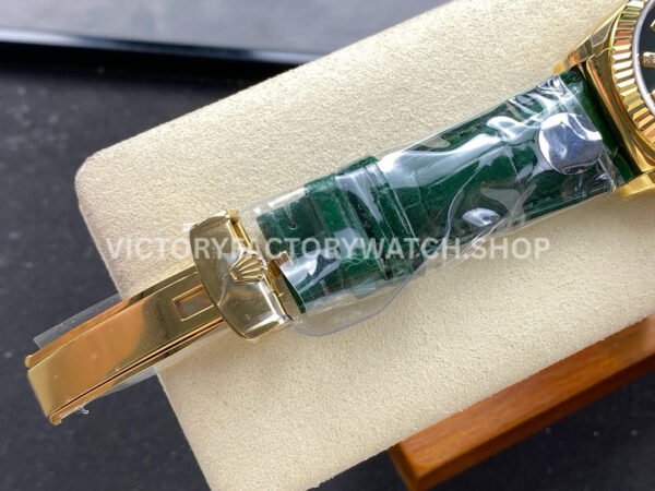 8+ Factory Counterweight Rolex Day-Date 36mm 128238-0069 Yellow Gold Crocodile Leather Strap Diamond Mope Baguette Diamond Green Ombré Dial