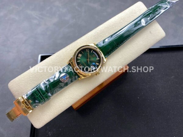 8+ Factory Counterweight Rolex Day-Date 36mm 128238-0118 Yellow Gold Crocodile Leather Strap Roman Numerals Green Ombré Dial