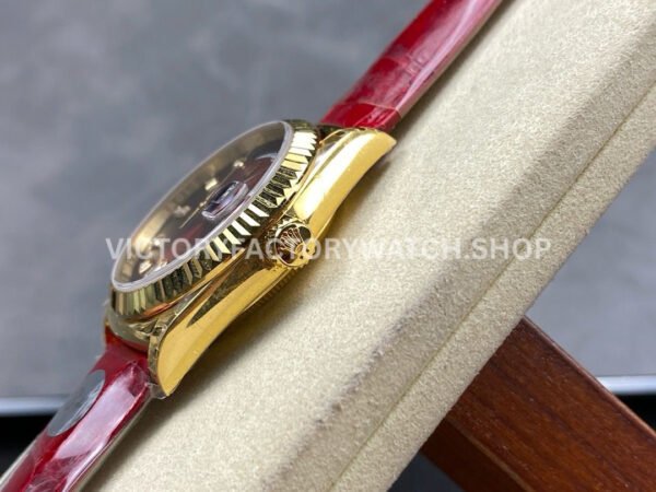 8+ Factory Counterweight Rolex Day-Date 36mm 128238 Yellow Gold Crocodile Leather Strap Diamond Mope Baguette Diamond Red Ombré Dial