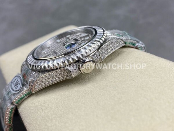 AMG Factory Rolex Submariner 116610 40mm White Diamond Bezel Full 904L Green Diamond Diamond Dial