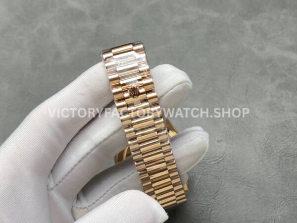 ARF Factory Counterweight Rolex Day-Date 228235-0002 40mm Full Rose Gold Roman Numerals Brown Dial (1 (8) ARF Factory Counterweight Rolex Day-Date 228235-0002 40mm Full Rose Gold Roman Numerals Brown Dial