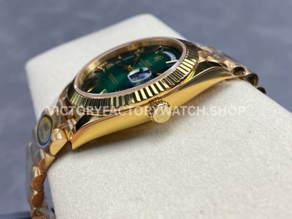 ARF Factory Counterweight Rolex Day-Date 228238-0061 40mm Full Yellow Gold Roman Numerals Green Dia (7) ARF Factory Counterweight Rolex Day-Date 228238-0061 40mm Full Yellow Gold Roman Numerals Green Dial