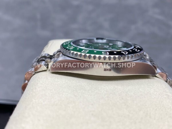 ARF Factory Rolex GMT-Master II 126729VTNR-0002 40mm White Gold Green Dial Jubilee