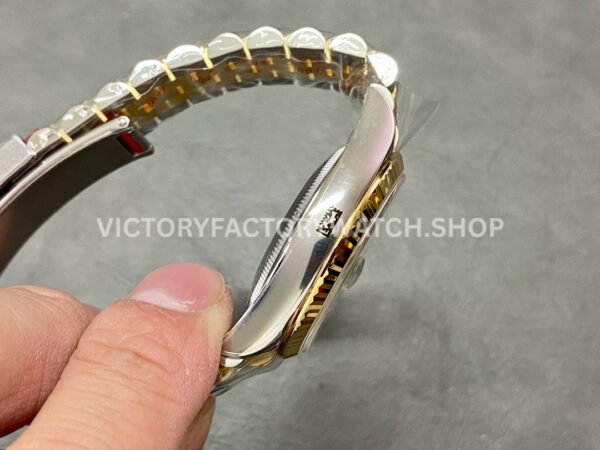 Clean Factory Rolex Datejust 126233-0035 36mm Half Yellow Gold Roman Numerals Wimbledon Grey Dial J Clean Factory Rolex Datejust 126233-0035 36mm Half Yellow Gold Roman Numerals Wimbledon Grey Dial Jubilee