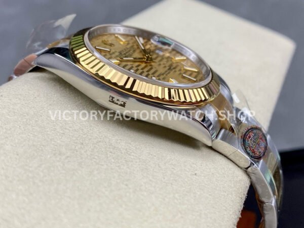 Clean Factory Rolex Datejust 126233-0040 36mm Half Yellow Gold Fluted Motif Gold Dial (6) Clean Factory Rolex Datejust 126233-0040 36mm Half Yellow Gold Fluted Motif Gold Dial