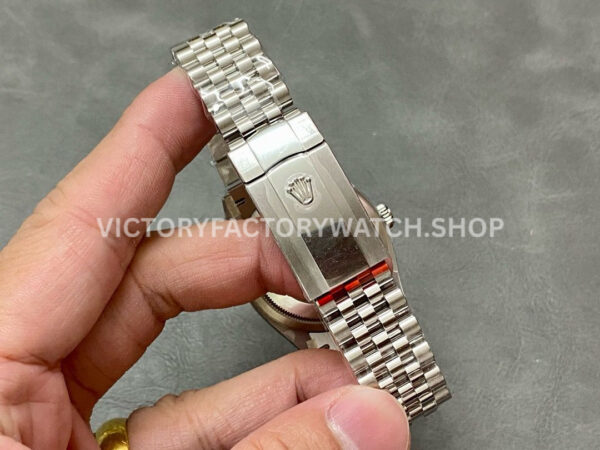 Clean Factory Rolex Datejust 126234-0051 36mm Full 904L Mint Green Dial Jubilee