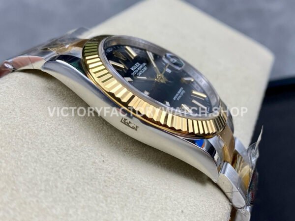 Clean Factory Rolex Datejust 126333-0013 41mm Half Yellow Gold Black Dial (4) Clean Factory Rolex Datejust 126333-0013 41mm Half Yellow Gold Black Dial