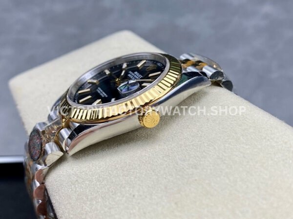 Clean Factory Rolex Datejust 126333-0014 41mm Half Yellow Gold Black Dial Jubilee (4) Clean Factory Rolex Datejust 126333-0014 41mm Half Yellow Gold Black Dial Jubilee