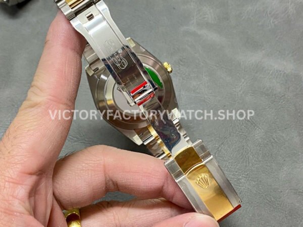 Clean Factory Rolex Datejust 126333-0019 41mm Half Yellow Gold Roman Numerals Wimbledon Grey Dial (2) Clean Factory Rolex Datejust 126333-0019 41mm Half Yellow Gold Roman Numerals Wimbledon Grey Dial