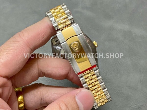 Clean Factory Rolex Datejust 126333-0020 41mm Half Yellow Gold Roman Numerals Wimbledon Grey Dial J (5) Clean Factory Rolex Datejust 126333-0020 41mm Half Yellow Gold Roman Numerals Wimbledon Grey Dial Jubilee
