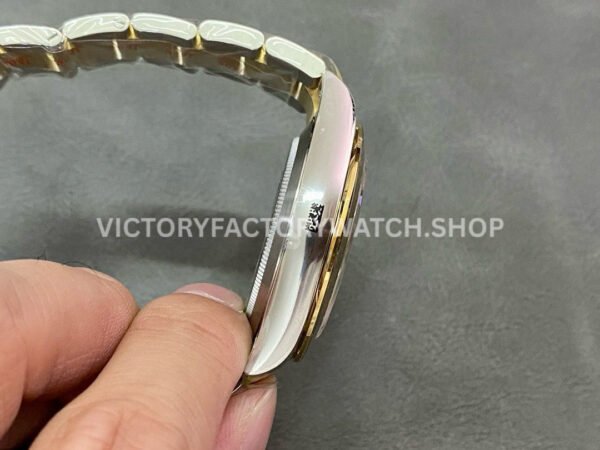 Clean Factory Rolex Daytona 116503-0008 40mm Half Yellow Gold Diamond Mop Black Dial (4) Clean Factory Rolex Daytona 116503-0008 40mm Half Yellow Gold Diamond Mop Black Dial