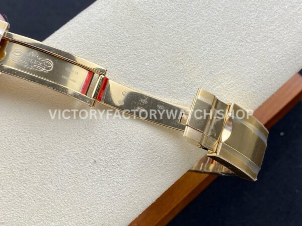 Clean Factory Rolex Daytona 116508-0009 40mm Full Yellow Gold Gold Eye Red Second Hand Black Dial