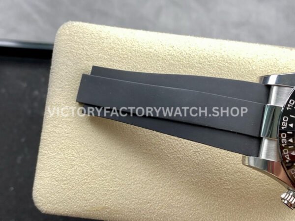 Clean Factory Rolex Daytona 116519LN-0027 40mm White Gold Oysterflex Grey Dial (3) Clean Factory Rolex Daytona 116519LN-0027 40mm White Gold Oysterflex Grey Dial