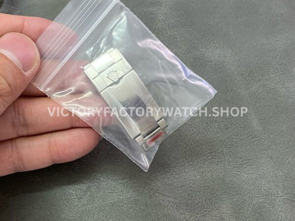 Clean Factory Rolex Daytona 116519LN 40mm White Gold Oysterflex Arabic Number Black Eye White Dial