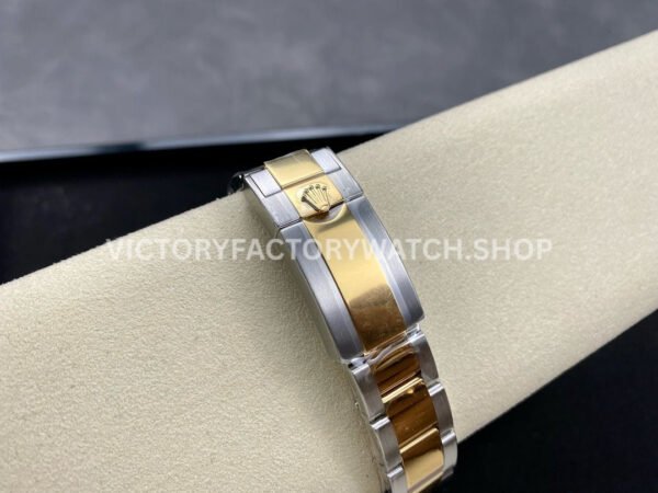 Clean Factory Rolex Daytona 116523 40mm Half Yellow Gold Arabic Number Black Eye White Dial