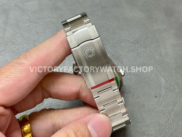 Clean Factory Rolex Oyster Perpetual 124300-0007 41mm Full 904L Red Dial (4) Clean Factory Rolex Oyster Perpetual 124300-0007 41mm Full 904L Red Dial