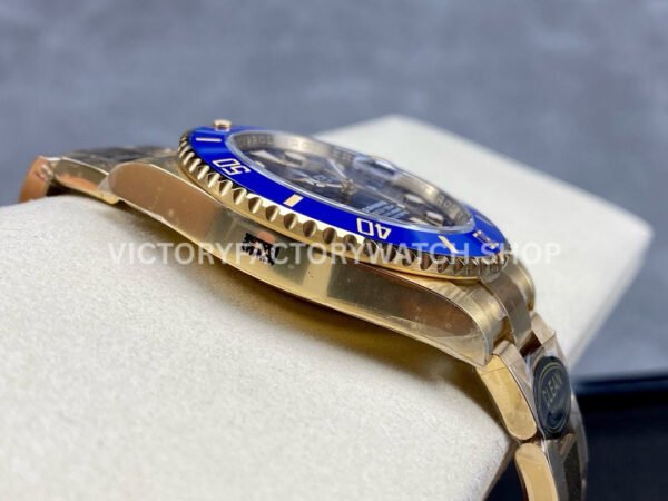 Clean Factory Rolex Submariner 126618LB-0002 41mm Full Yellow Gold Blue Dial