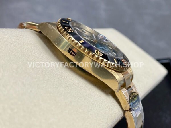 Clean Factory Rolex Submariner 126618LN 41mm Full Yellow Gold Black Dial