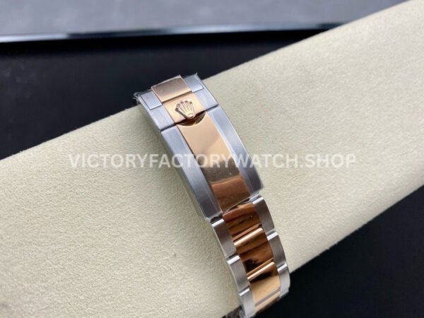 Clean Factory Rolex Yacht-Master 126621-0001 40mm Half Rose Gold Brown Dial (1) Clean Factory Rolex Yacht-Master 126621-0001 40mm Half Rose Gold Brown Dial