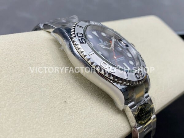 Clean Factory Rolex Yacht-Master 126622-0002 40mm Platinum Bezel Blue Dial