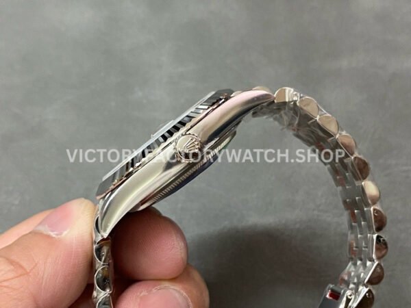 Clean factory Rolex Datejust 126334-0026 41mm Full 904L Roman Numerals Blue Dial Jubilee