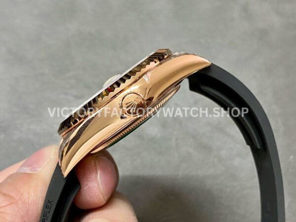 Noob Factory Rolex Sky-Dweller 336235-0003 42mm Rose Gold Oysterflex White Dial (2) Noob Factory Rolex Sky-Dweller 336235-0004 42mm Rose Gold Oysterflex Grey Dial