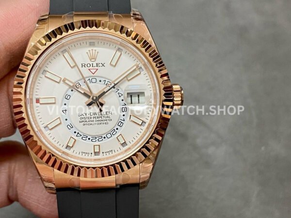 Rolex Sky-Dweller 336235 replica bezel detail