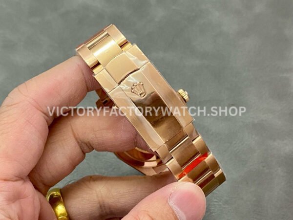 Noob Factory Rolex Sky-Dweller 336235 42mm Full Rose Gold Grey Dial (7) Noob Factory Rolex Sky-Dweller 336235 42mm Full Rose Gold Grey Dial