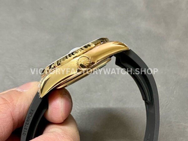 Noob Factory Rolex Sky-Dweller 336238-0003 42mm Yellow Gold Oysterflex White Dial (9) Noob Factory Rolex Sky-Dweller 336238-0003 42mm Yellow Gold Oysterflex White Dial