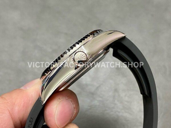 Noob Factory Rolex Sky-Dweller 336239-0002 42mm White Gold Oysterflex Black Dial