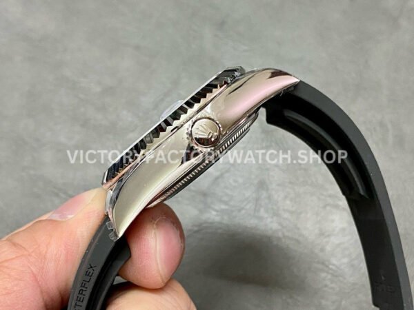 Noob Factory Rolex Sky-Dweller 336239-0003 42mm White Gold Oysterflex White Dial