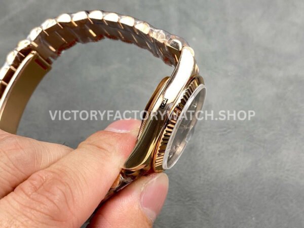 QF Factory Counterweight Rolex Day-Date 128235-0037 36mm Full Rose Gold Diamo (6) QF Factory Counterweight Rolex Day-Date 128235-0037 36mm Full Rose Gold Diamond Mope Baguette Diamond Brown Dial