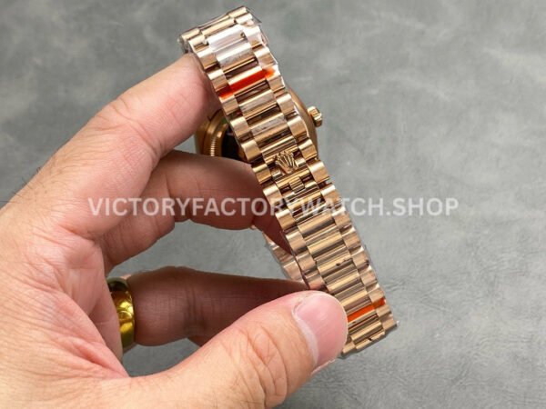 QF Factory Counterweight Rolex Day-Date 128235-0052 36mm Full Rose Gold Roman Numerals White (7) QF Factory Counterweight Rolex Day-Date 128235-0052 36mm Full Rose Gold Roman Numerals White Dial