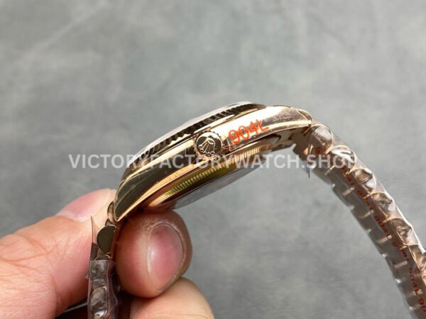 QF Factory Counterweight Rolex Day-Date 128235 36mm Full Rose Gold Diamond Mop Baguette Diamond Silver Dial