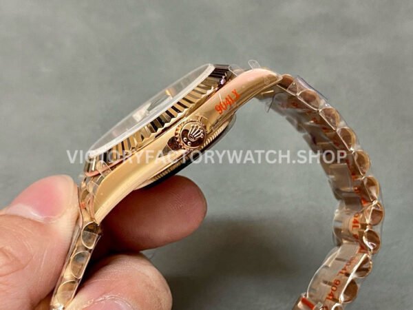 QF Factory Counterweight Rolex Day-Date 228235-0045 40mm Full Rose Gold Baguette Diamond Black D (3) QF Factory Counterweight Rolex Day-Date 228235-0045 40mm Full Rose Gold Baguette Diamond Black Dial