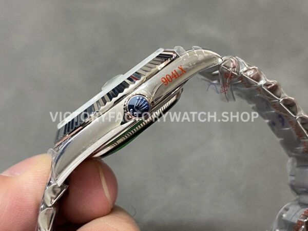 QF Factory Counterweight Rolex Day-Date 228236-0012 40mm Full Platinum Roman Numerals Blue Dial (4) QF Factory Counterweight Rolex Day-Date 228236-0012 40mm Full Platinum Roman Numerals Blue Dial