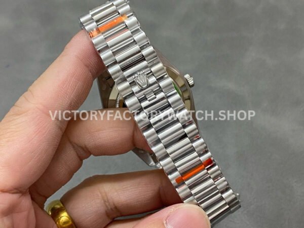 QF Factory Counterweight Rolex Day-Date 228236-0012 40mm Full Platinum Roman Numerals Blue Dial (9) QF Factory Counterweight Rolex Day-Date 228236-0012 40mm Full Platinum Roman Numerals Blue Dial