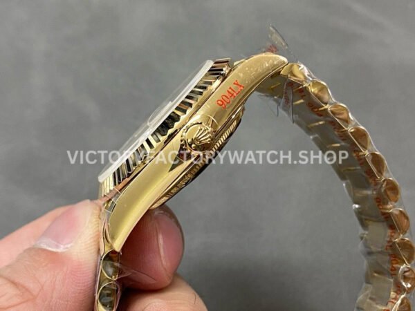 QF Factory Counterweight Rolex Day-Date 228238-0002 40mm Full Yellow Gold Roman Number Silver Di (9) QF Factory Counterweight Rolex Day-Date 228238-0002 40mm Full Yellow Gold Roman Number Silver Dial