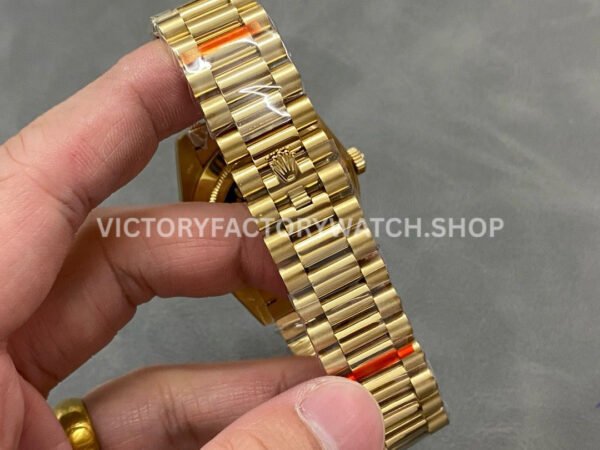 QF Factory Counterweight Rolex Day-Date 228238-0005 40mm Full Yellow Gold Baguette Diamon QF Factory Counterweight Rolex Day-Date 228238-0005 40mm Full Yellow Gold Baguette Diamond Champagne Dial