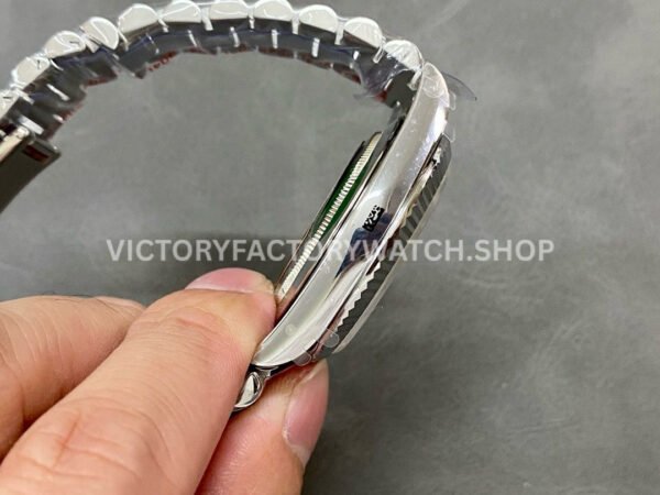 QF Factory Counterweight Rolex Day-Date 228239-0033 40mm Full White Gold Roman Numerals Olive Green Dial