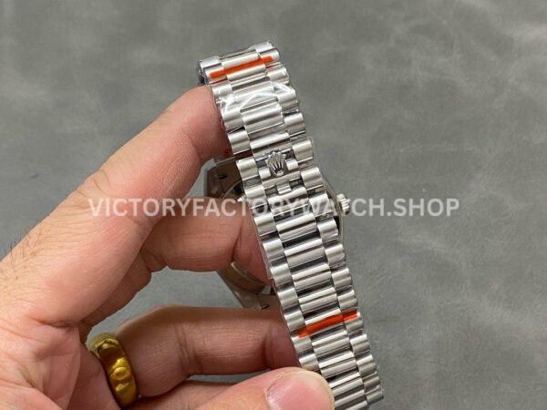 QF Factory Counterweight Rolex Day-Date 228239-0076 40mm Full White Gold Roman Numerals Dark (6) QF Factory Counterweight Rolex Day-Date 228239-0076 40mm Full White Gold Roman Numerals Dark Blue Dial