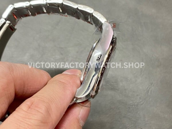 QF Factory Counterweight Rolex Daytona 126506-0002 40mm Full Platinum Baguette Diamond Sky Blue Dial (5) QF Factory Counterweight Rolex Daytona 126506-0002 40mm Full Platinum Baguette Diamond Sky Blue Dial